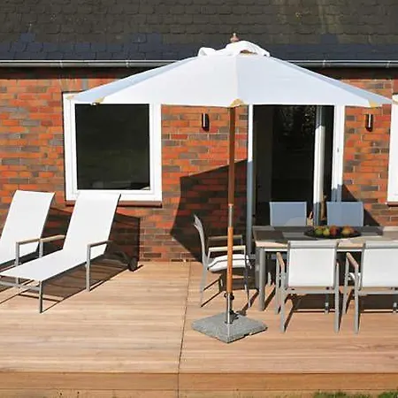 Budersandhaus Holiday home *